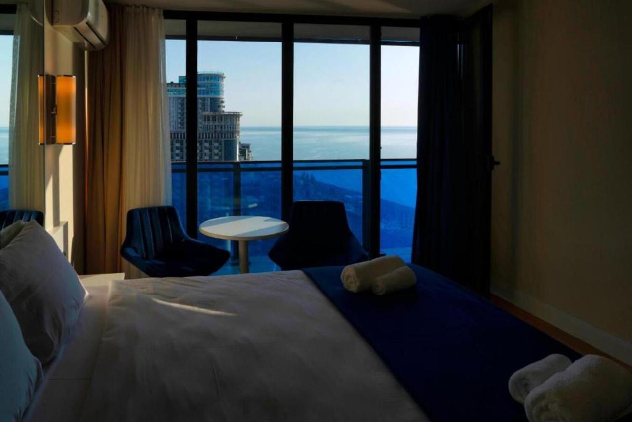 Seaside Resort In New Orbi Twins Batumi Bagian luar foto